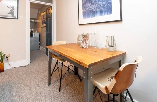 Chelsea Riverside Apartment | Modern and Cosy apartment in Chelsea