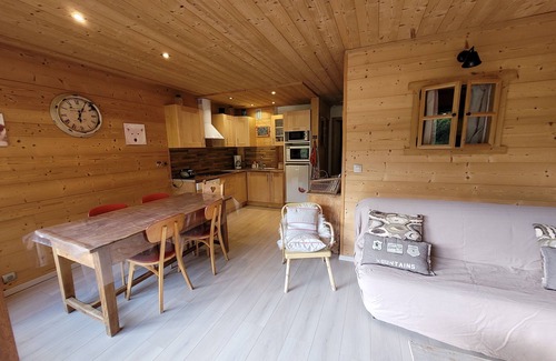 La Clusaz Apartment | MODERN AND COSY APPT SUPERB SUNNY TERRACE TRACK 190M