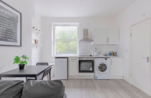 Wapping Apartment | Modern and Cosy 1BD Flat near London Landmarks