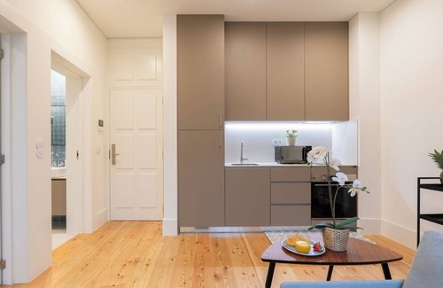 Guimaraes Apartment | Modern and Cozy Flat by HostWise