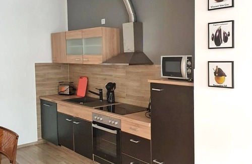 Dohna Apartment | Modern and spacious apartment, with separate access