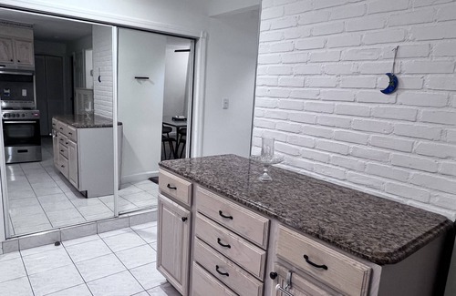 East Meadow House | Modern and spacious house close to NYC/Garden City