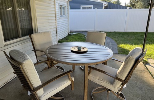 East Meadow House | Modern and spacious house close to NYC/Garden City