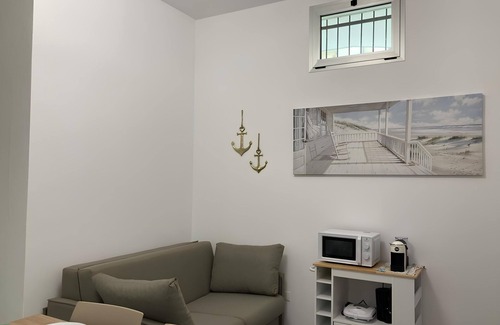 Lido delle Nazioni Apartment | Modern apartment with pool near the sea