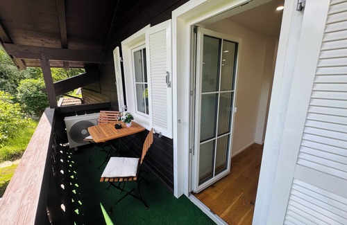 Bernau am Chiemsee Apartment | Modern apartment with balcony between Chiemsee and Kampenwand