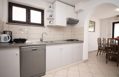 Pjescana Uvala Apartment | Modern apartment near the beach in Istria