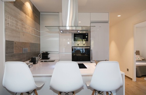 Vilafortuny Apartment | Modern Apartment 50m from the Beach · AirCon · WiFi· UHC PLAYA DORADA