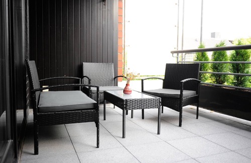 Bad Oeynhausen Apartment | Modern apartment with a beautiful sunny balcony