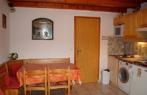 Crest-Voland Apartment | Modern Apartment for 5 with Balcony, Close to Ski Slopes, Crest-Voland