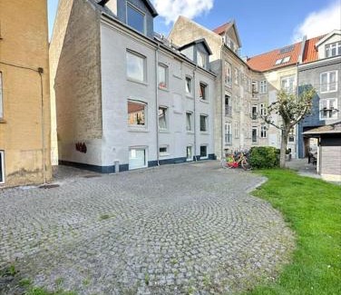 Aalborg Apartment | Modern apartment for 6 in city center