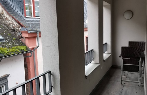 Mainz-Bingen Apartment | Modern apartment in a historic half-timbered house for up to 16 people