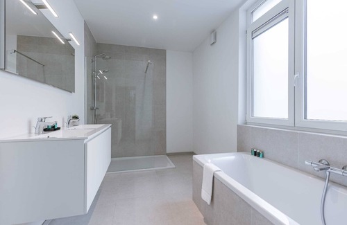 Amandus - Atheneum Apartment | Modern apartment in the city of Antwerp