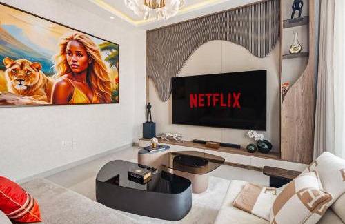 Dubai House | Modern Apartment in Dubai Creek Harbour By DuStay