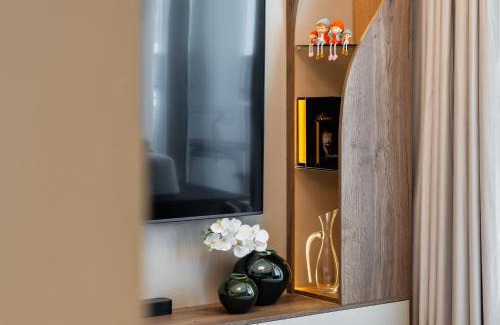 Dubai House | Modern Apartment in Dubai Creek Harbour By DuStay