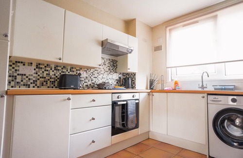 Clydebank Apartment | Modern Apartment in West Dunbartonshire
