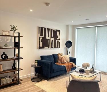 River Apartment | Modern apartment in London