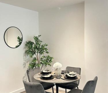 River Apartment | Modern apartment in London