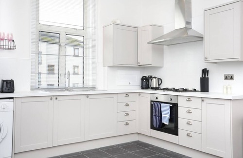 Bonnington Apartment | Modern Apartment in Stockbridge
