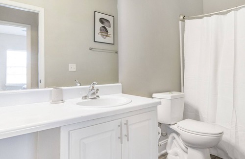 McDonough Apartment | Modern Apartment in Prime Location (ID6499X34)