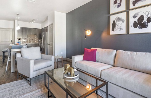 Burleson Apartment | Modern Apartment in Prime Location (ID1215X775)