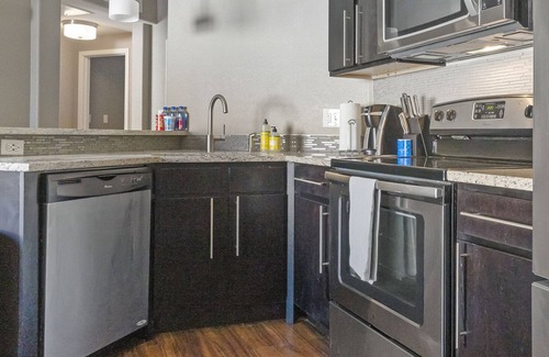 El Paso Apartment | Modern Apartment in Prime Location (ID3565X37)