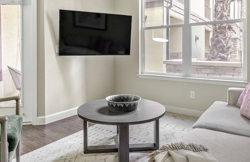 El Paso Apartment | Modern Apartment in Prime Location (ID5977X10)