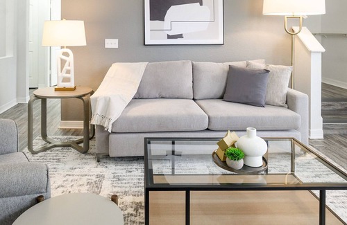 Baldwin Park Apartment | Modern Apartment in Prime Location (ID4919X60)