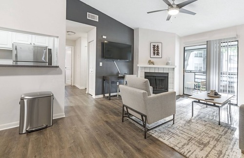 Lake Frederica Apartment | Modern Apartment in Prime Location (ID9403X23)