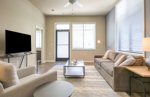 Wilmington Apartment | Modern Apartment in Prime Location (ID9422X79)