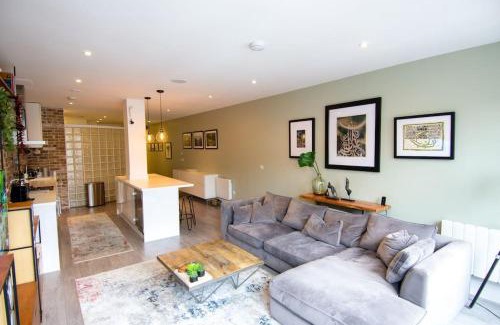Wandsworth Apartment | Modern Apartment in the Heart of London