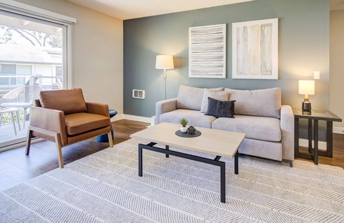 Foster City Apartment | Modern Apartment in Prime Location (ID5476X22)