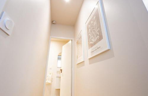 Paris City Center Apartment | Modern apartment Louvre