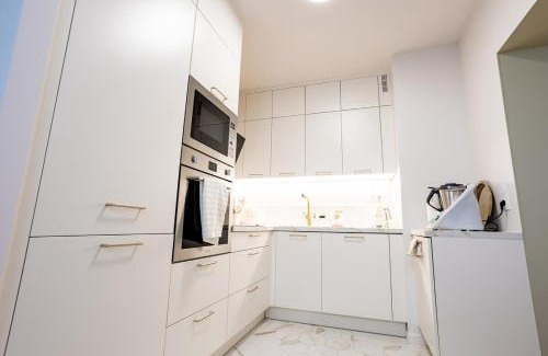 Paris City Center Apartment | Modern apartment Louvre