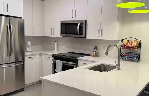 Jefferson Park Condo | Modern Apartment Near Downtown Denver