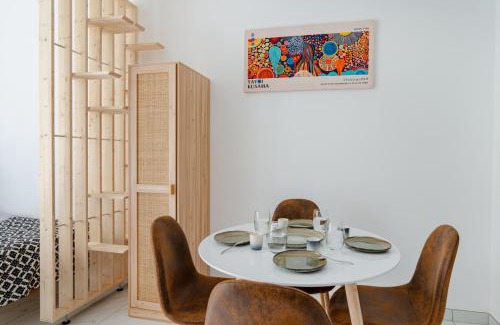 Porte-Dauphine Apartment | Modern apartment next Arc de Triomphe