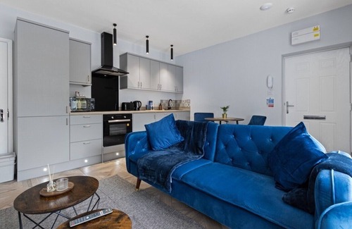 Mapperley Apartment | Modern Apartment Off-Road Parking Twin Room Flat 2