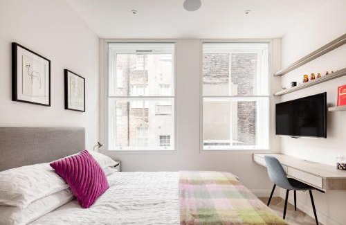 London City Centre Apartment | Modern Apartment & Rooms at Charing Cross