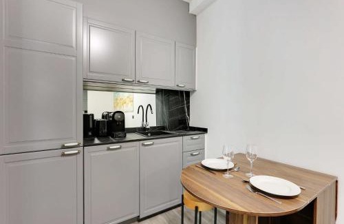 Quartier de la Roquette Apartment | Modern apartment & terrace - 2BR 6P - Near Nation