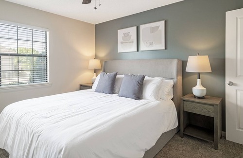 Crestline Heights Apartment | Modern Apartment in Prime Location (ID9618X81)