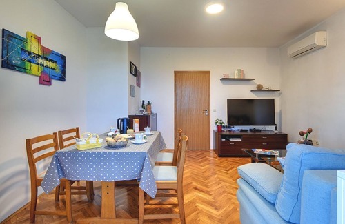 Liznjan Apartment | Modern apartment with BBQ, sea view, WiFi
