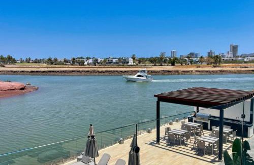 Marina Mazatlan Apartment | Modern Apartment with Pool, 5 min from the Beach