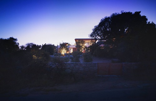 Cirendinu Villa | Modern architect-designed villa