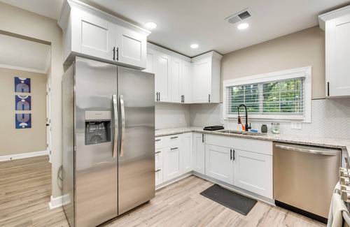 Atlanta Apartment | Modern Atlanta Vacation Rental Near Downtown!
