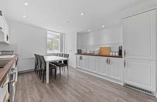 Bannockburn Bed & Breakfast | Modern Bannockburn Guest House - Room 5