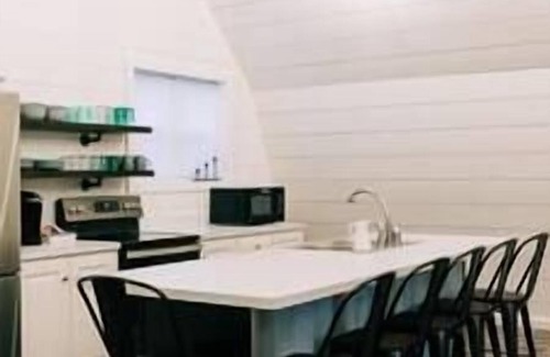 Millersburg Apartment | Modern Barn Stay near Berlin-in Amish Country