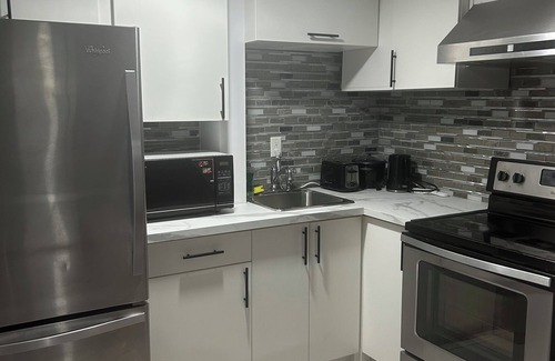 Northeast Edmonton Apartment | Modern basement Apartment in Luxury neighborhood Edmonton