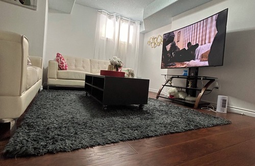 Northeast Edmonton Apartment | Modern basement Apartment in Luxury neighborhood Edmonton