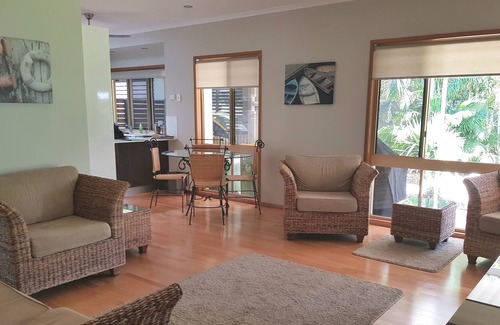 Wurtulla House | Modern Beach House - 50 metres to the water, Family & Dog Friendly, Free Wifi