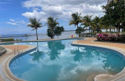 Nasugbu Apartment | Modern Beachfront Getaway at Canyon Cove Nasugbu