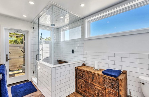 Napeague House | Modern beachfront home, stunning Atlantic ocean views, rooftop terrace,.